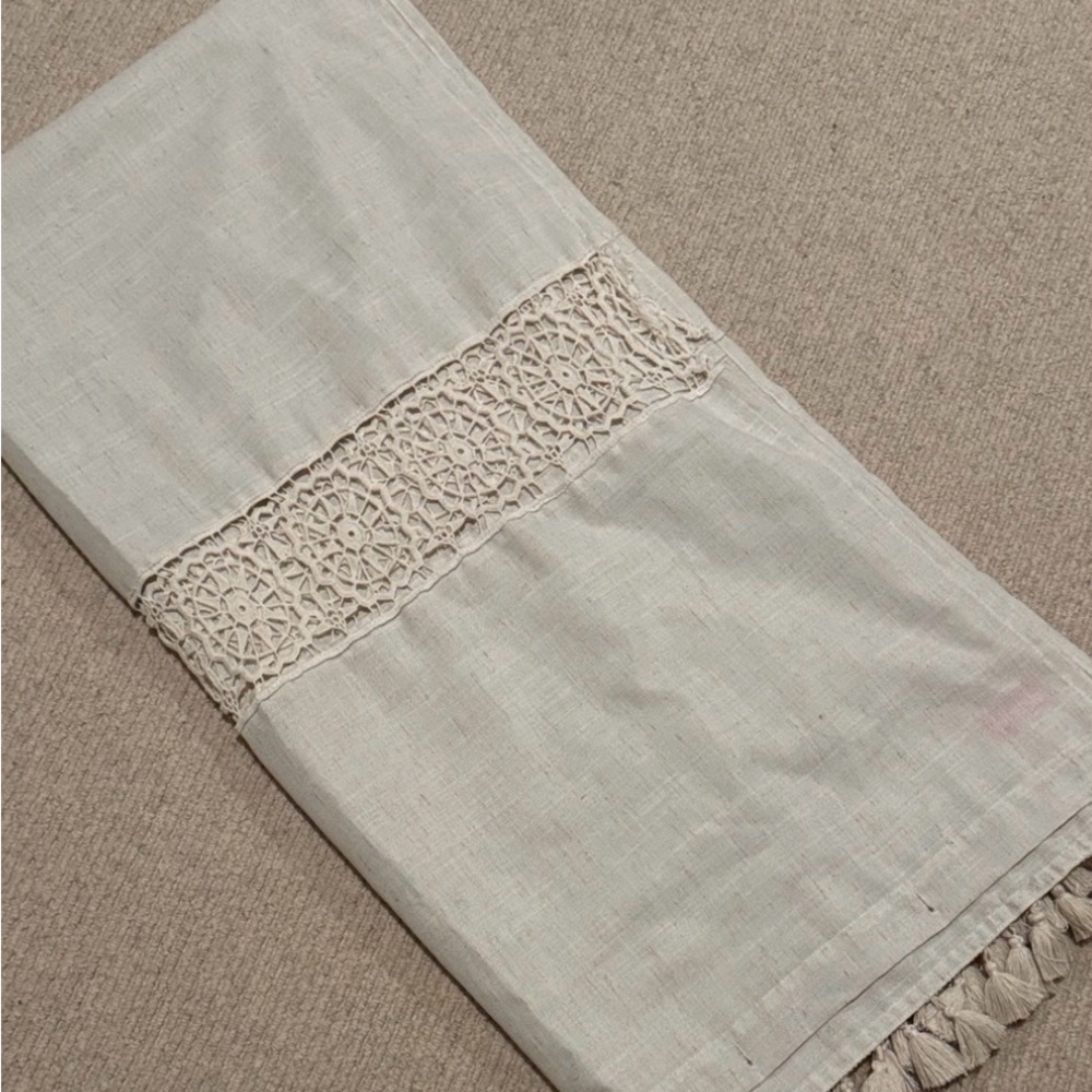 Elegant Cream Boho Opalhouse Shower curtain with Tassels - Picture 3 of 3
